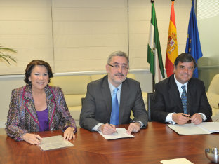 Magdalena Álvarez, Antonio Ávila y Agustín Vidal-Aragón de Olives