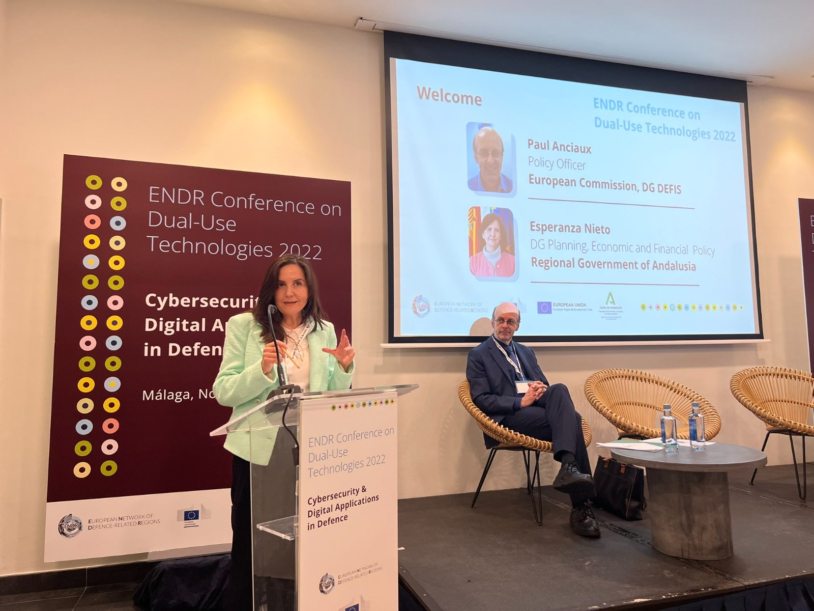 La directora general de Planificación, Política Económica y Financiera de la Consejería de Economía, Hacienda y Fondos Europeos, Esperanza Nieto, durante la inauguración de Dual-Use Technologies 2022