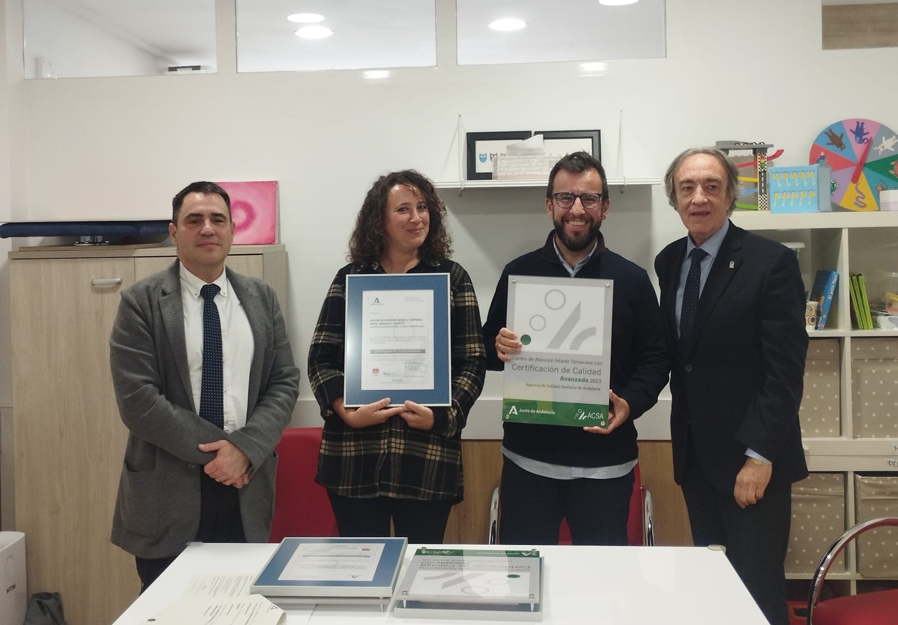 Entrega de certificación a 3 centros CAIT Piatel en provincia de Granada_110124