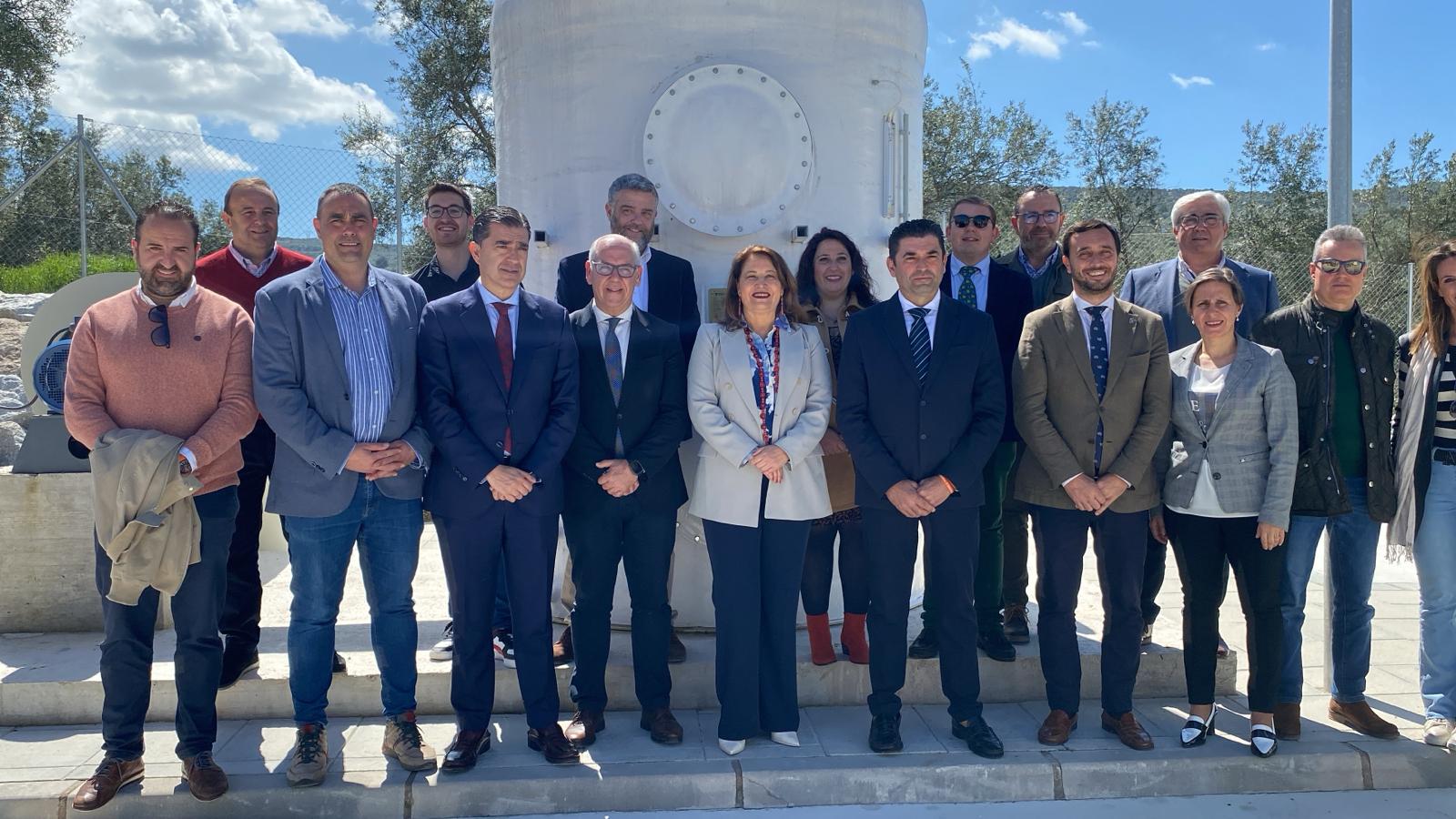 Foto de familia de la inauguración de la EDAR Rus-Canena-Yedra