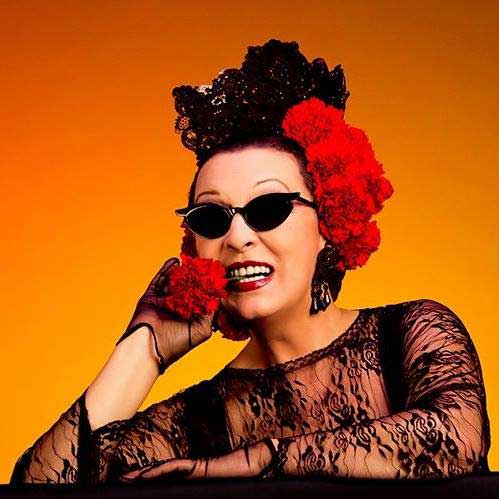 Plano medio de la cantante Martirio