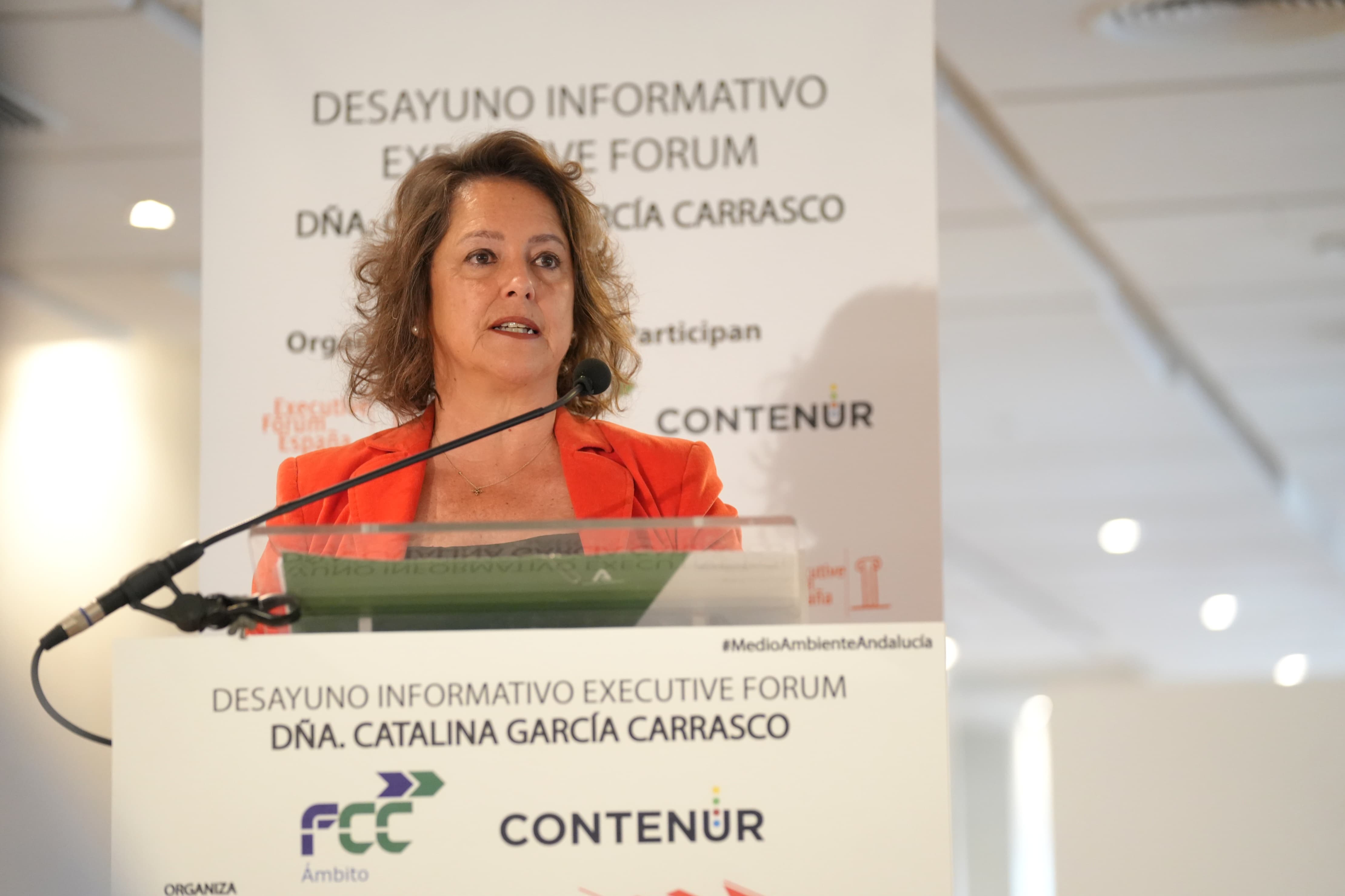 La consejera ha desgranado las políticas de su departamento en el Desayuno Executive Forum.