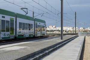 La parada de Tres Caminos del tranvía de la Bahía de Cádiz.
