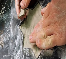 El IAJ organiza los tradicionales talleres artesanales para jóvenes estudiantes