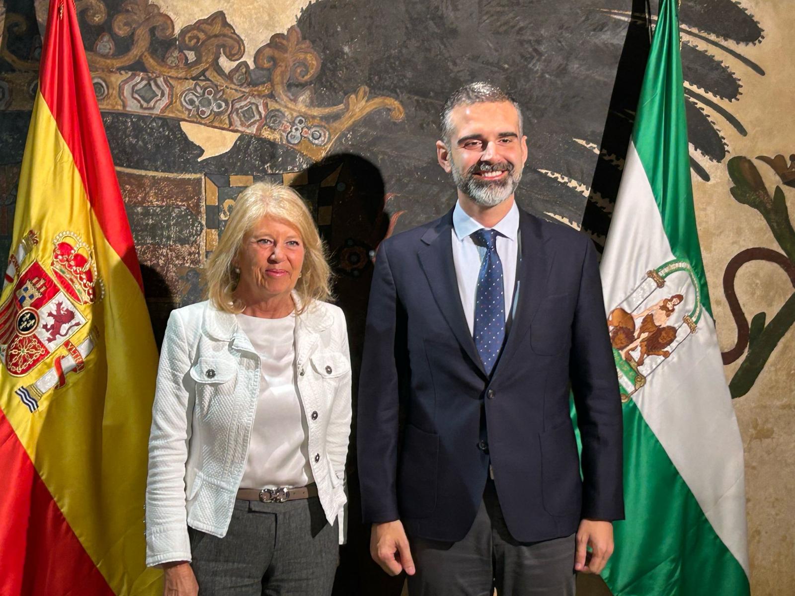 Fernández-Pacheco y Muñoz mantienen un encuentro