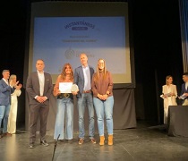 Entrega de reconocimientos del acto "Instantáneos"