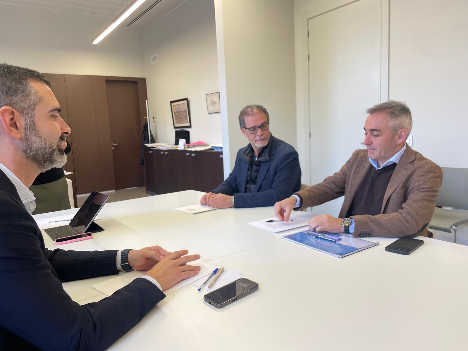 Fernández-Pachecho y Barrachina durante su encuentro