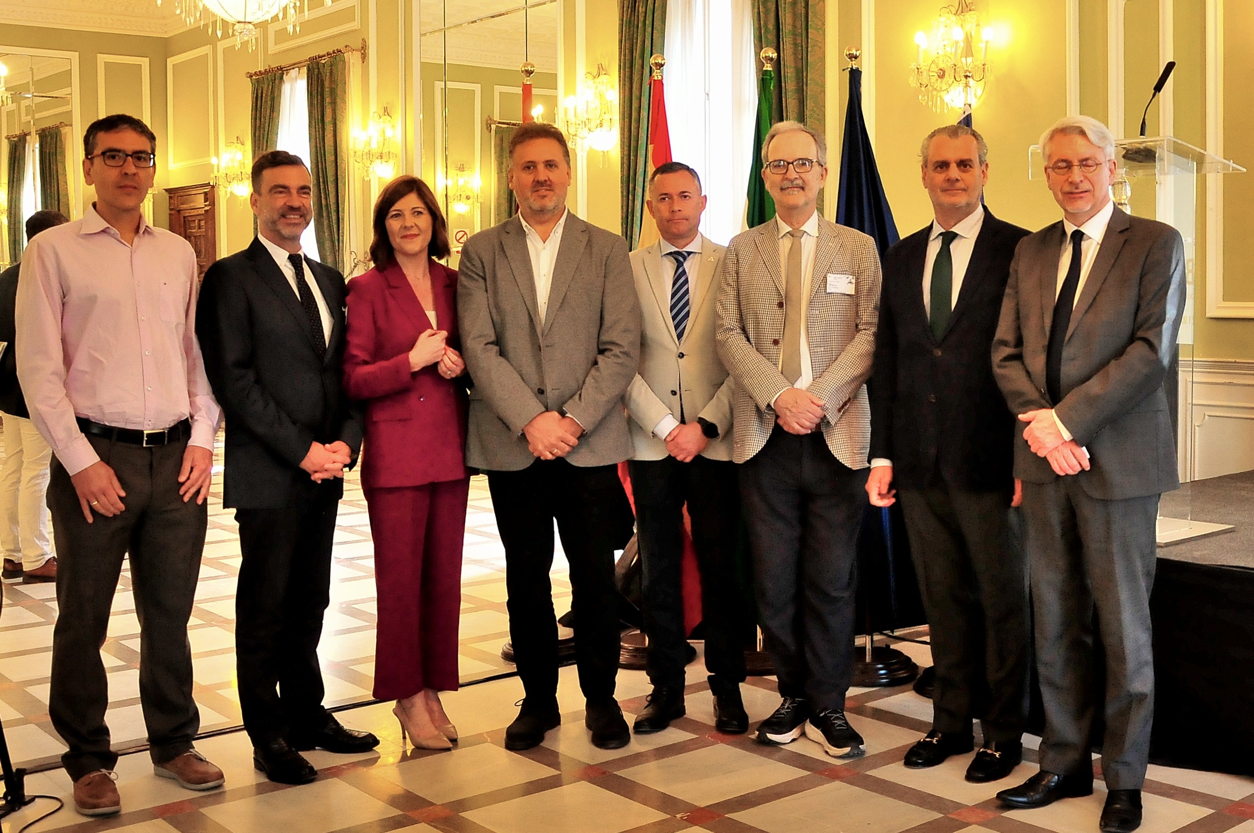 El acto ha tenido lugar en el Carmen de los Mártires, en Granada.