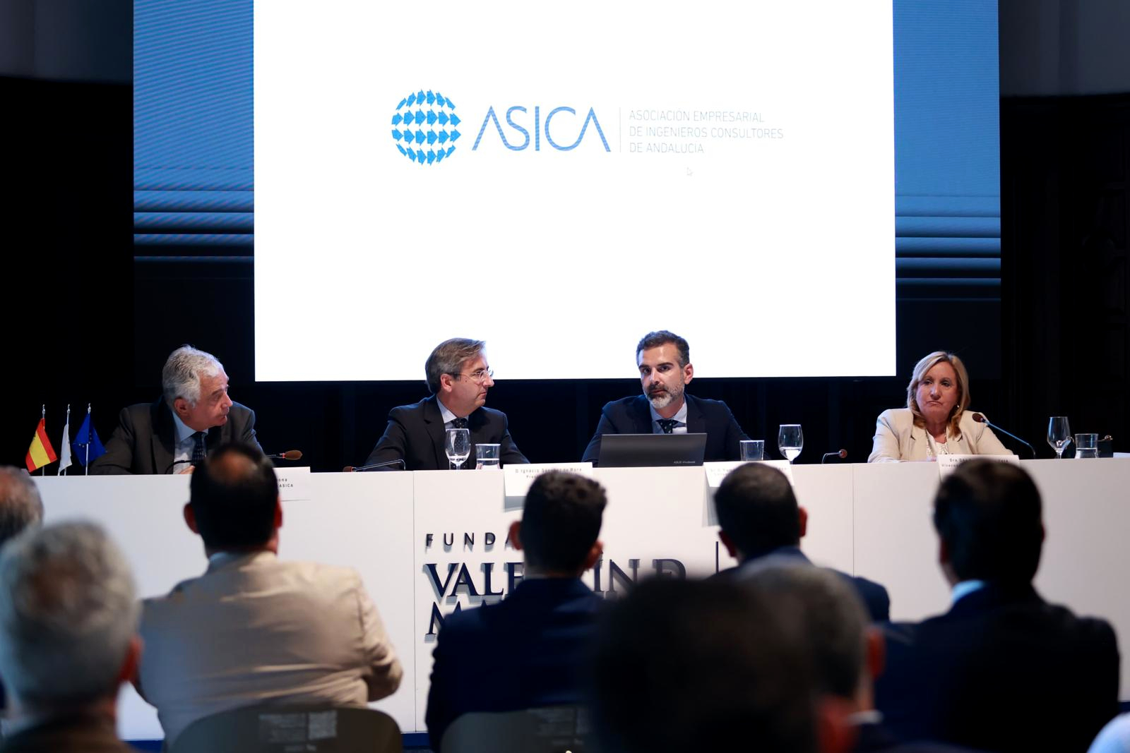 El consejero de Agricultura participa en la clausura de la asamblea de Asica