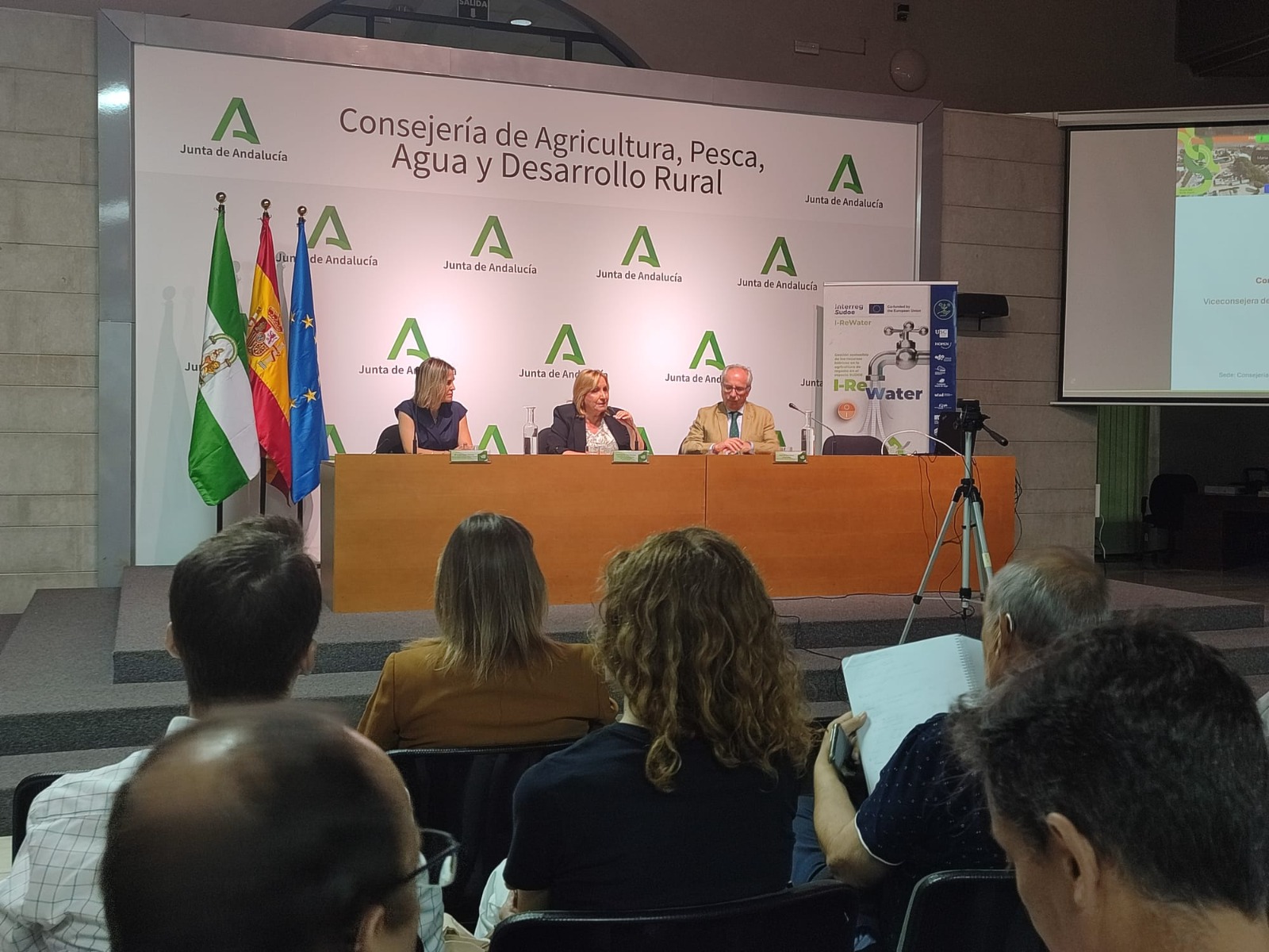 La viceconsejera de Agricultura durante el acto de inauguración de la jornada ’Economía circular del agua. Uso del agua regenerada en agricultura’