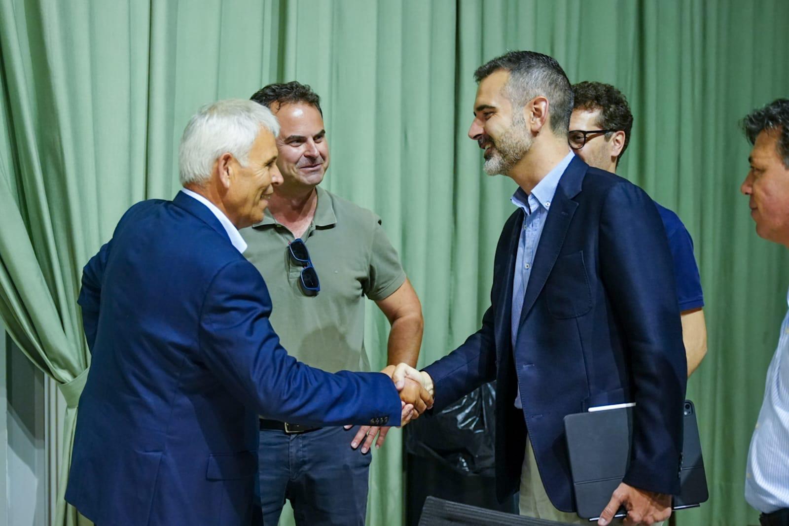 Fernández-Pacheco durante la Mesa de Interlocución Agraria