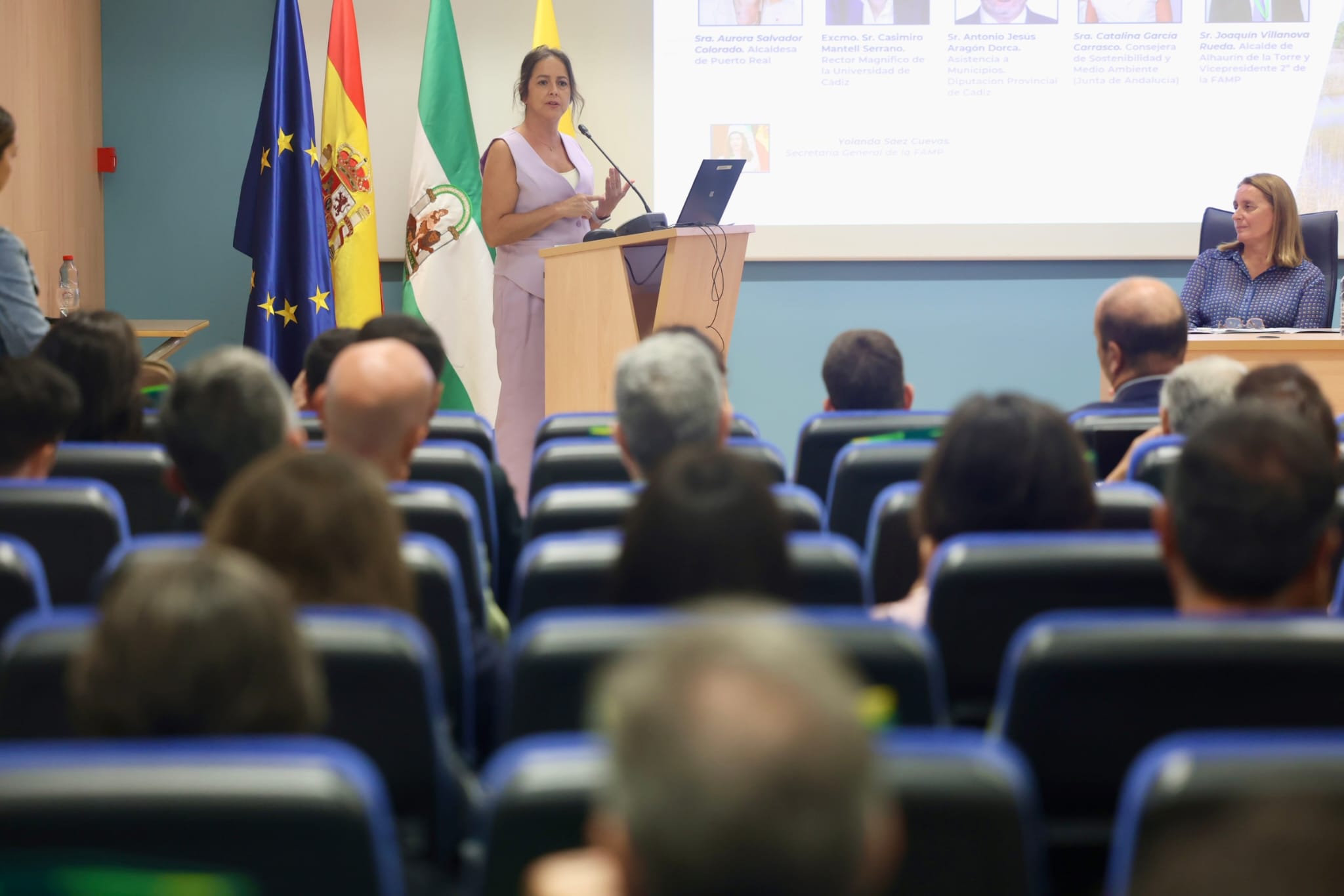 Catalina García, durante su intervención en el simposio.