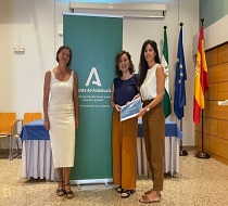 La responsable provincial del IAJ en Córdoba, a la derecha, con las responsables de la Fundación UtópiKa