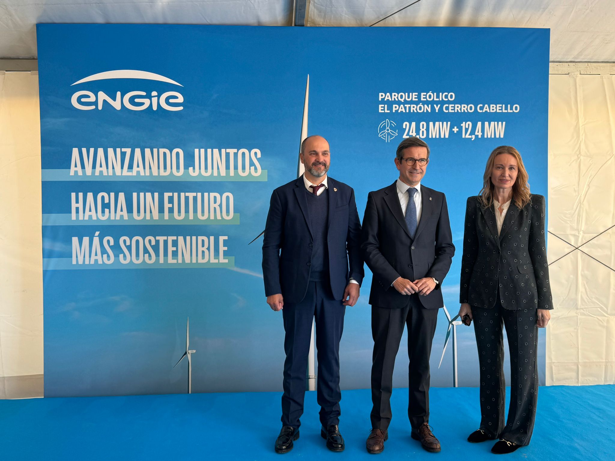 El consejero de Industria, Energía y Minas, Jorge Paradela, en la inauguración de los parques eólicos de Engie en Los Barrios.