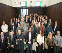 Asistentes al XIII Pleno del Consejo de Comunidades Andaluzas celebrado en el Palacio de San Telmo