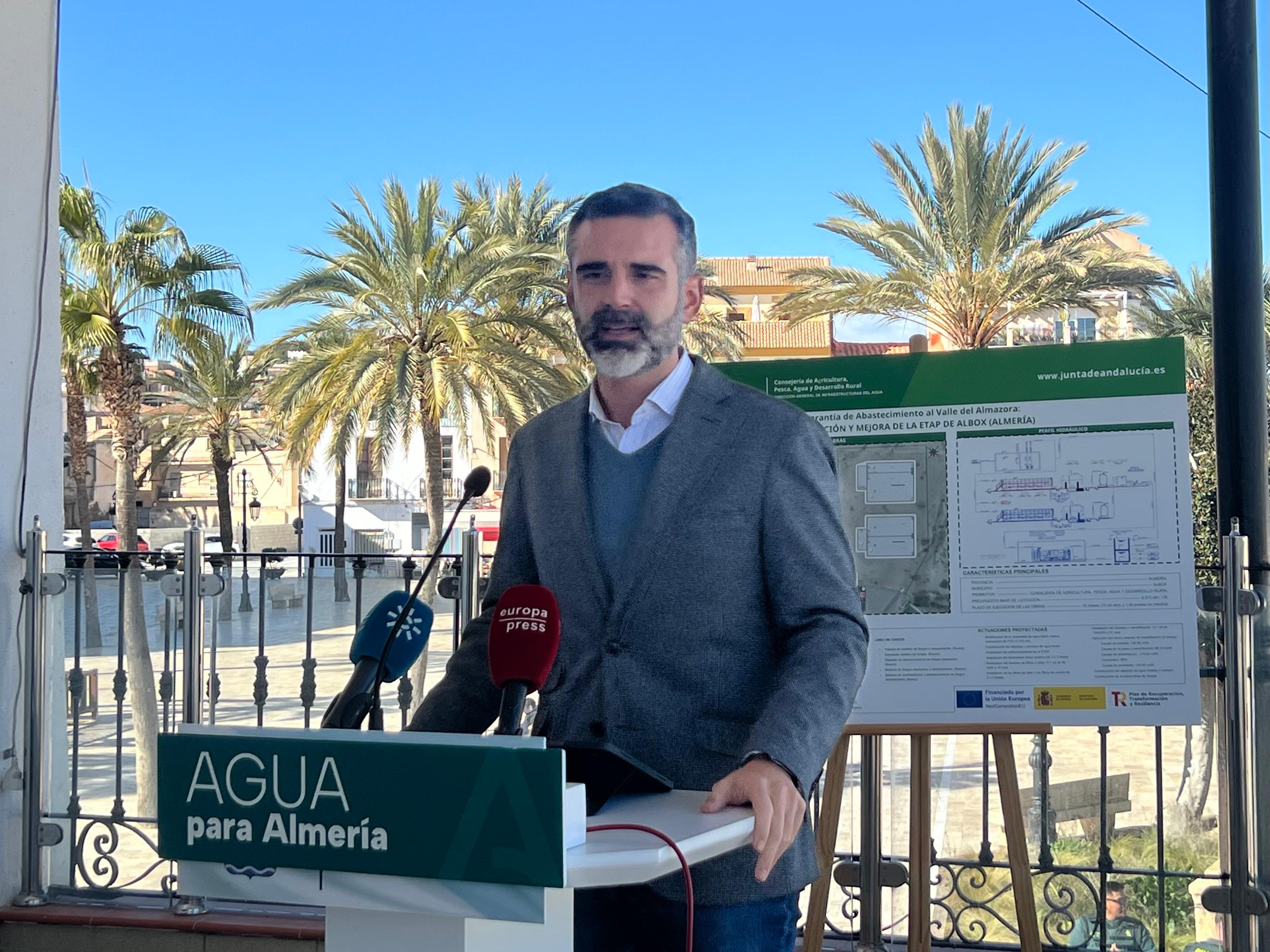 El consejero Ramón Fernández-Pacheco durante su intervención
