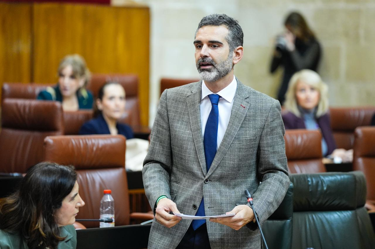 Fernández-Pacheco responde a las preguntas parlamentarias asignadas a la Consejería de Agricultura