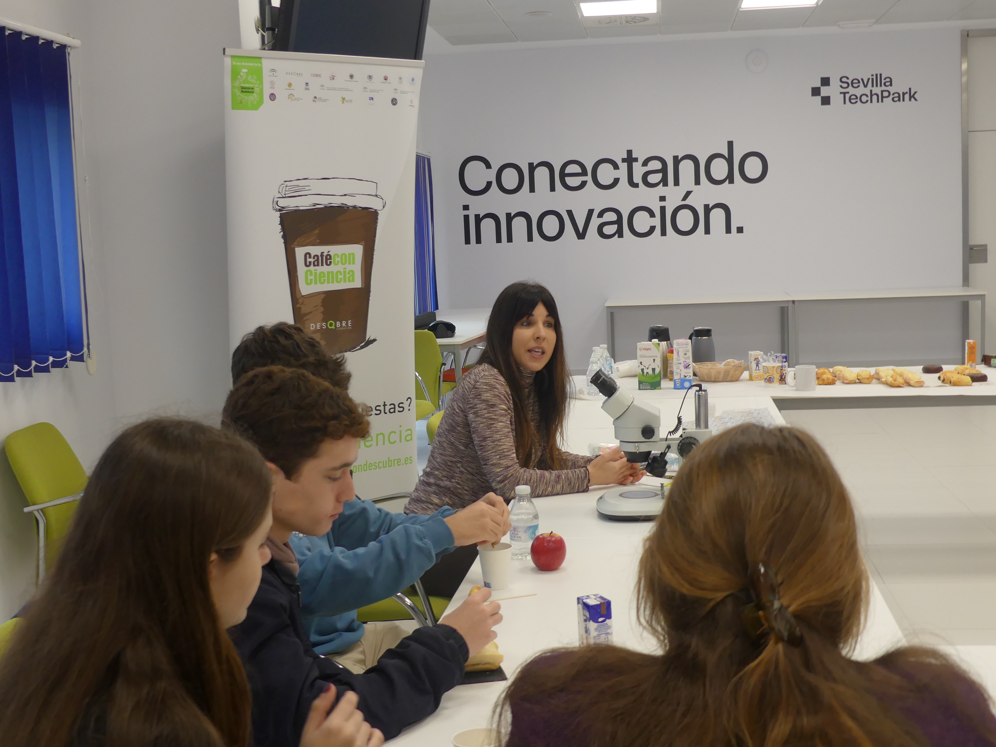 Café con Ciencia en Sevilla TechPark