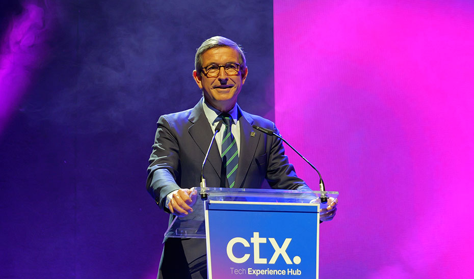 El consejero de Industria, Energía y Minas y presidente de la ADA, Jorge Paradela, en la inauguración en Sevilla de CTX-Tech Experience 2026.