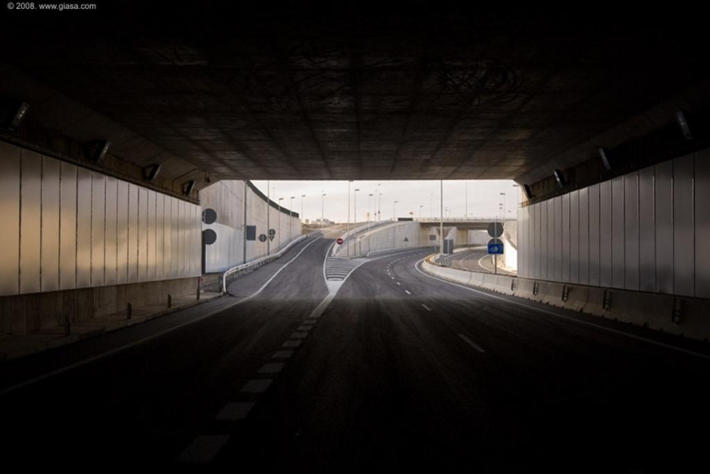 El túnel de Los Omeyas en la ronda oeste de Córdoba.