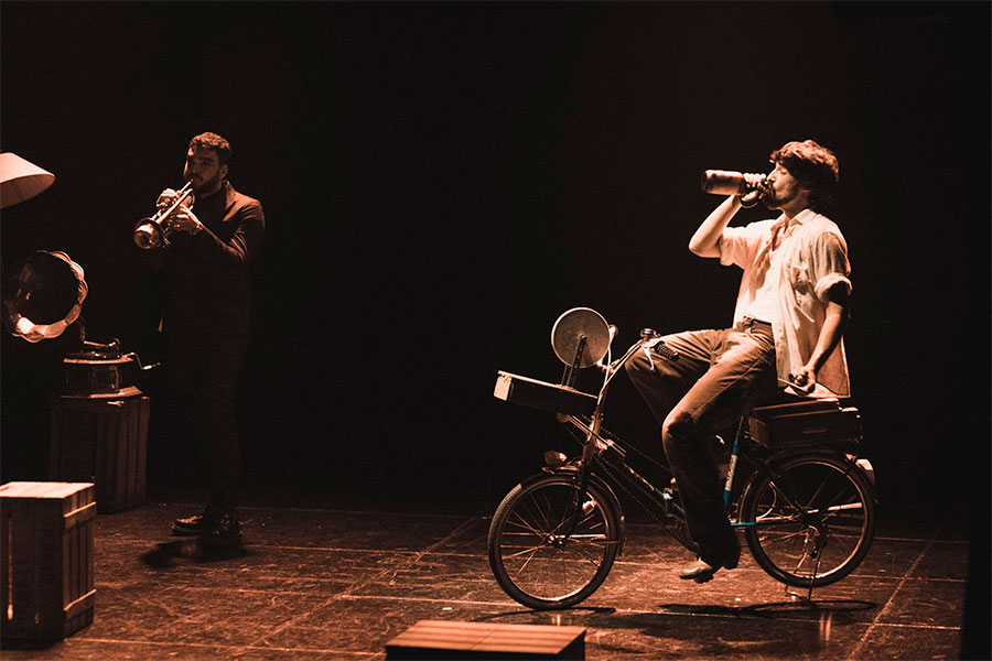 Jorge Arribas y Diego Galaz, integrantes del dúo de música instrumental 'Fetén Fetén'