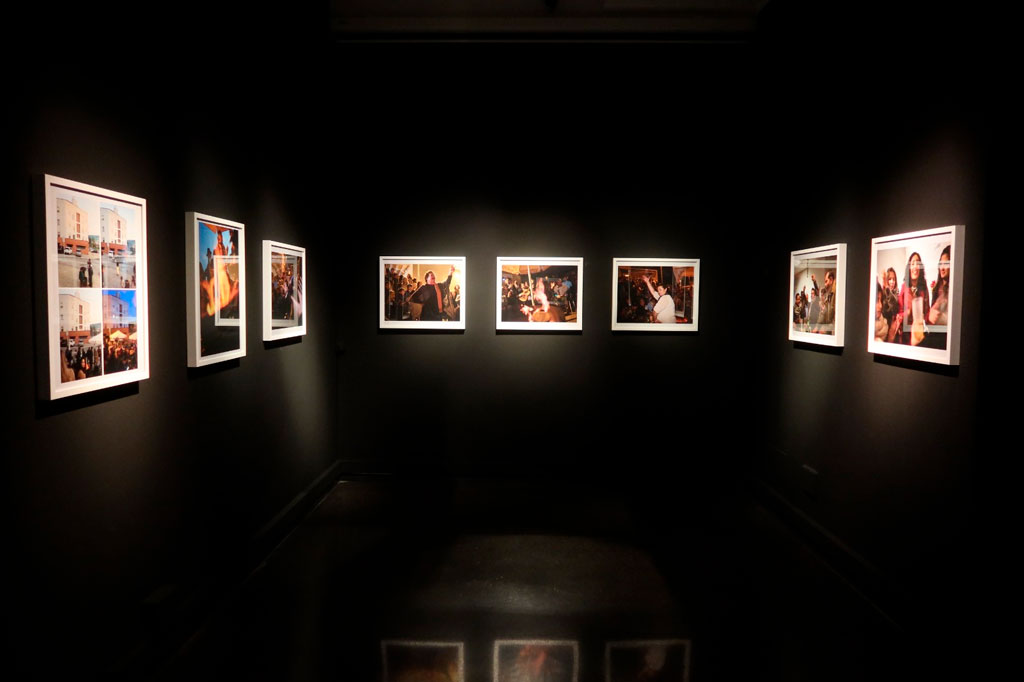 Fotografías expuestas en una sala del Centro Andaluz de la Fotografía