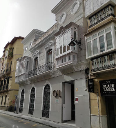 Fachada del Centro Andaluz de las Letras