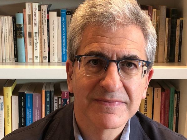 El autor Víctor Ferreres